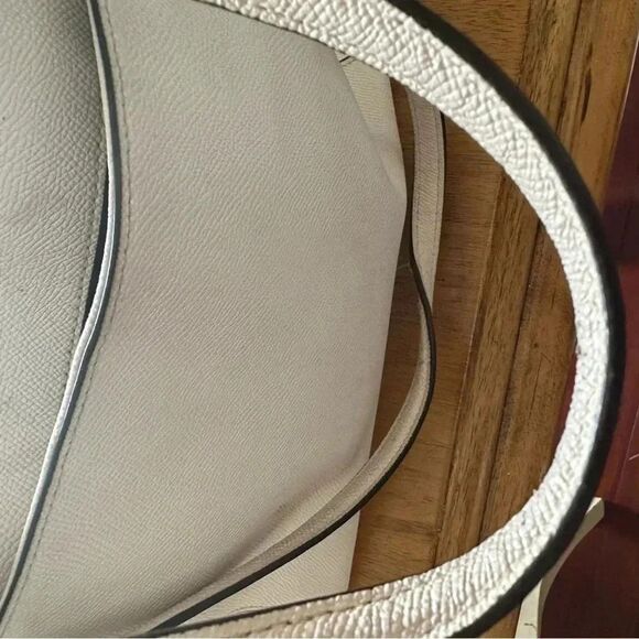 Coach ivory leather shoulder bag with gold detail 16” x 10” - Picture 8 of 10